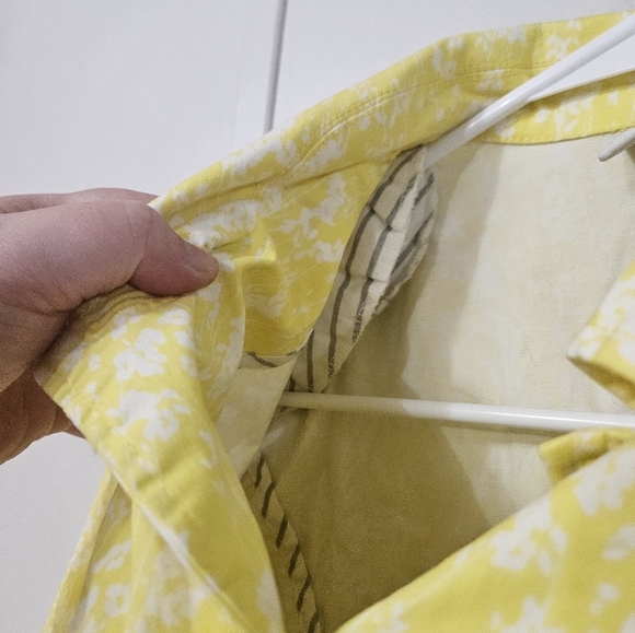 Cabi Yellow And White Button Blazer With Built In Shoulder Pads! - Picture 4 of 6